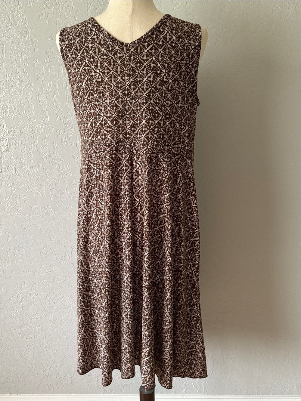 Axcess Dress - Picture 4 of 9